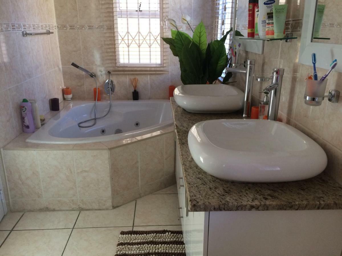 Onyx On Sycamore Cape Town Exterior photo